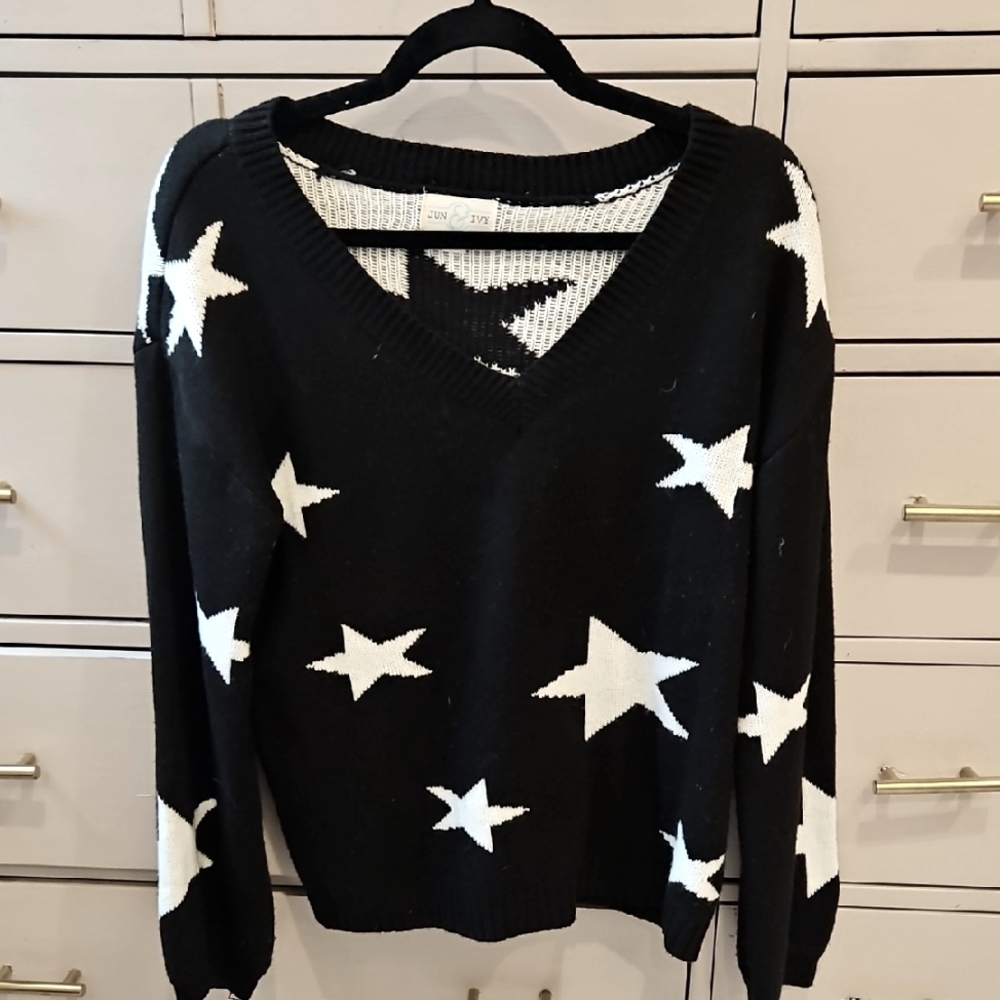 Women's Black and White Star Sweater
